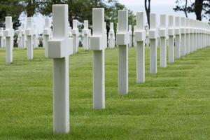 Amerikaans begraafplaats Bij Normandië Oppervlakte. Tweede Wereldoorlog gedenkteken. foto