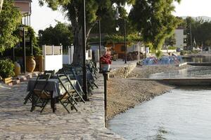 haven met restaurants in Ligia, lefkas, Griekenland foto