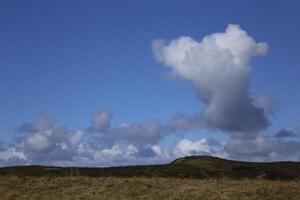 cloudscape in de lente, Nederland foto