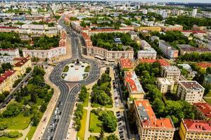 top visie van zege plein in minsk.vogeloog visie van de stad van Minsk en zege vierkant.wit-rusland. foto
