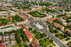 top visie van zege plein in minsk.vogeloog visie van de stad van Minsk en zege vierkant.wit-rusland. foto