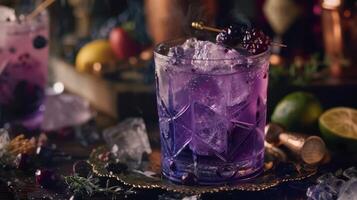 keizerin gin, keizerin gin en tonic, Purper gin, Purper gin en tonic, gin en Frisdrank, gin en sprite. foto