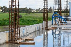 versterking Bij een bouw plaats voor betonneren 2 foto