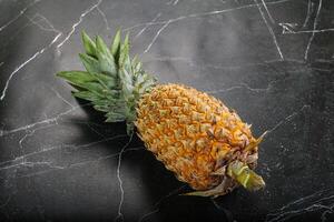 vers rijp zoet sappig ananas foto