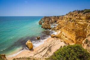 praia da marinha - mooi strand marinha in algarve, Portugal foto