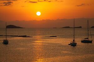 ibiza mooi zonsondergang in cala conta, Ibiza, dichtbij san antonio foto