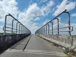 visie van viaduct in boyolali, Indonesië foto