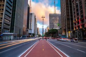 Paulista Laan, financieel centrum van de stad en een van de hoofd plaatsen van sao paulus, Brazilië foto