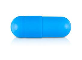blauw capsule tablet geïsoleerd Aan een wit achtergrond met schaduw. voorraad foto