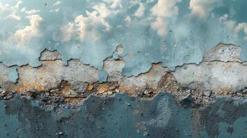 gedetailleerd schot van blootgesteld beton onthullend een robuust structuur harmoniseren met de beweging van de wolken foto