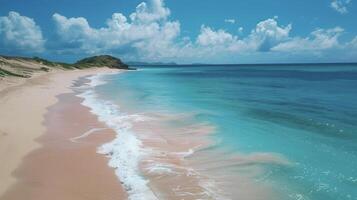 een sunkissed strand met zacht zand en kristal Doorzichtig water uitnodigend u naar kom tot rust en laat Gaan van uw zorgen foto