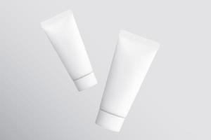 een buisverpakkingsfles voor mockup voor huidverzorgingsproducten. witte container met schoonheidsproducten voor preview van verpakkingsontwerp foto
