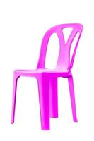 roze plastic stoelen geïsoleerd foto