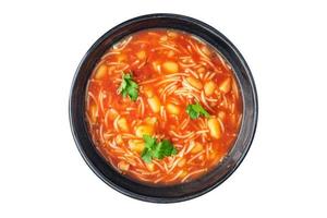 minestrone rode tmato soep bonen en groenten keto of paleodieet foto