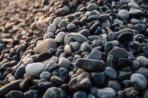 grindpatroon van natte gekleurde stenen foto