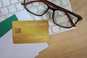 creditcardfinancieringsconcept, online winkelen, financiële zekerheid. foto