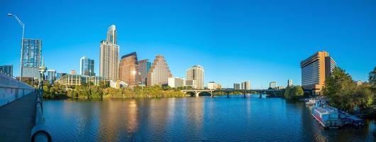 skyline van de binnenstad van austin, texas foto