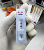 snelle screeningstest voor bup-buprenorfine is een opioïde die het meest wordt gebruikt voor de behandeling van chronische opioïde-verslaving. foto