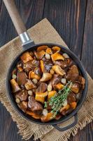 beef bourguignon - franse runderstoof foto