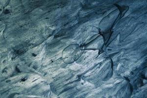 ijsgrotten in gletsjer bij jokulsarlon, ijsland foto