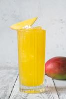 glas mango punch cocktail foto