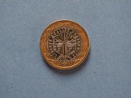 1 euromunt, europese unie, frankrijk over blauw foto