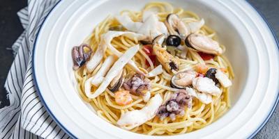 zeevruchten pasta spaghetti tweede gangen Italiaans eten foto