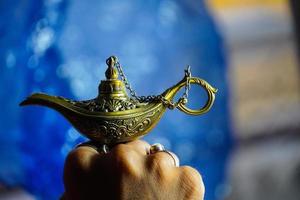 charmante geest aladdin's lamp foto