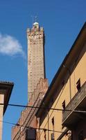 uitzicht op het oude stadscentrum in bologna foto