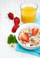 muesli met aardbeien foto