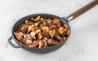 beef bourguignon - franse runderstoof foto