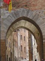 uitzicht op de stad san gimignano foto