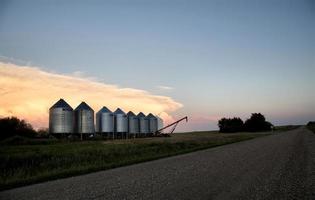 onweerswolken saskatchewan zonsondergang foto