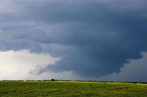 storm wolken saskatchewan foto