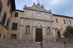 uitzicht op de stad volterra foto