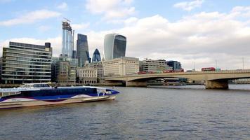 Londen stad met rivier de Theems in Engeland, Verenigd Koninkrijk. foto