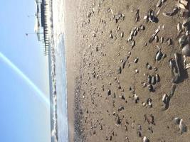strand, zon, zand en zee. foto