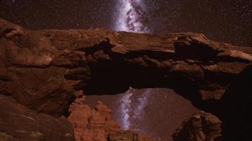 melkweg bij natuursteenpark de grand canyon foto