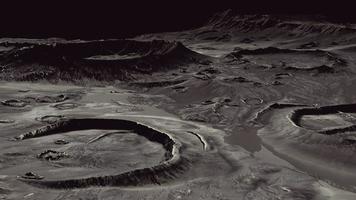 maanoppervlak met veel kraters foto