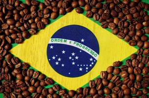 koffie op de vlag van brazilië foto