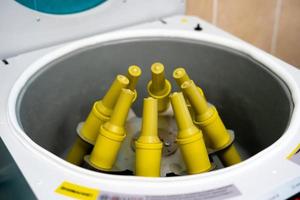 centrifuge close-up in het laboratorium foto