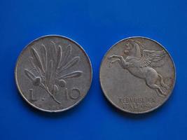 10 lira munt, italië over blauw foto