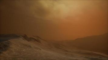 8k zandstorm in woestijn bij zonsondergang foto