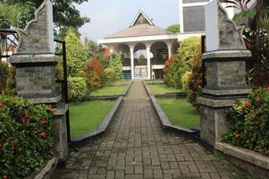 oud stenen huis, purwakarta, west java indonesië 19 februari 2022 foto