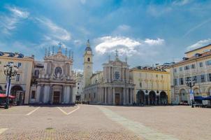 Piazza San Carlo en twee katholieke kerken Chiesa Santa Cristina en San Carlo Borromeo foto