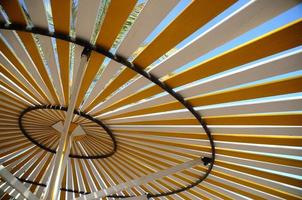 parasol op het strand foto