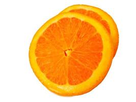 sinaasappelschijfje geïsoleerd op een witte achtergrond foto