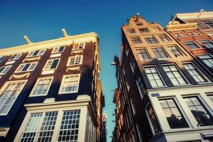 amsterdam - nederland .vulytsya in het historische centrum van amst foto