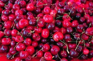 rood kersenfruit - gezond vegetarisch keukenvoedsel - nuttig als a foto