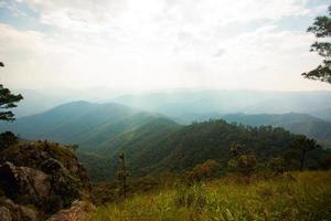 doi chik jong gezichtspunt, lampang provincie, thailand foto